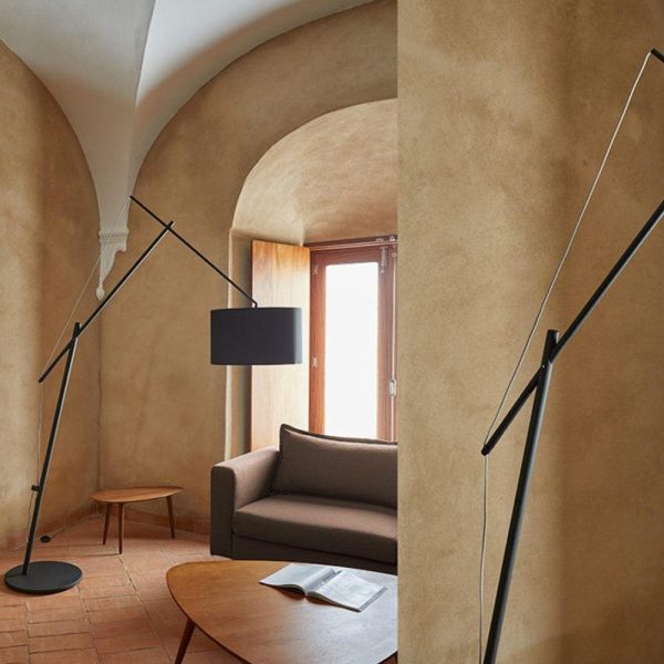 Ario Floor Lamp in Matt Black Supply